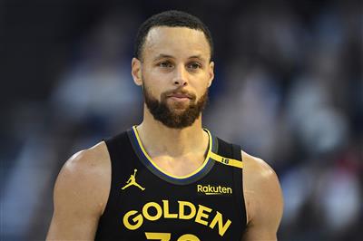 Curry: ชนะ 2 แพ้ 1 ถือว่าไม่เลวเลยเนื่องจากตารางงานที่แน่นในช่วงต้นฤดูกาล คุณต้องทดสอบรายชื่อผู้เล่นตัวจริงเมื่อต้นฤดูกาลเสมอ