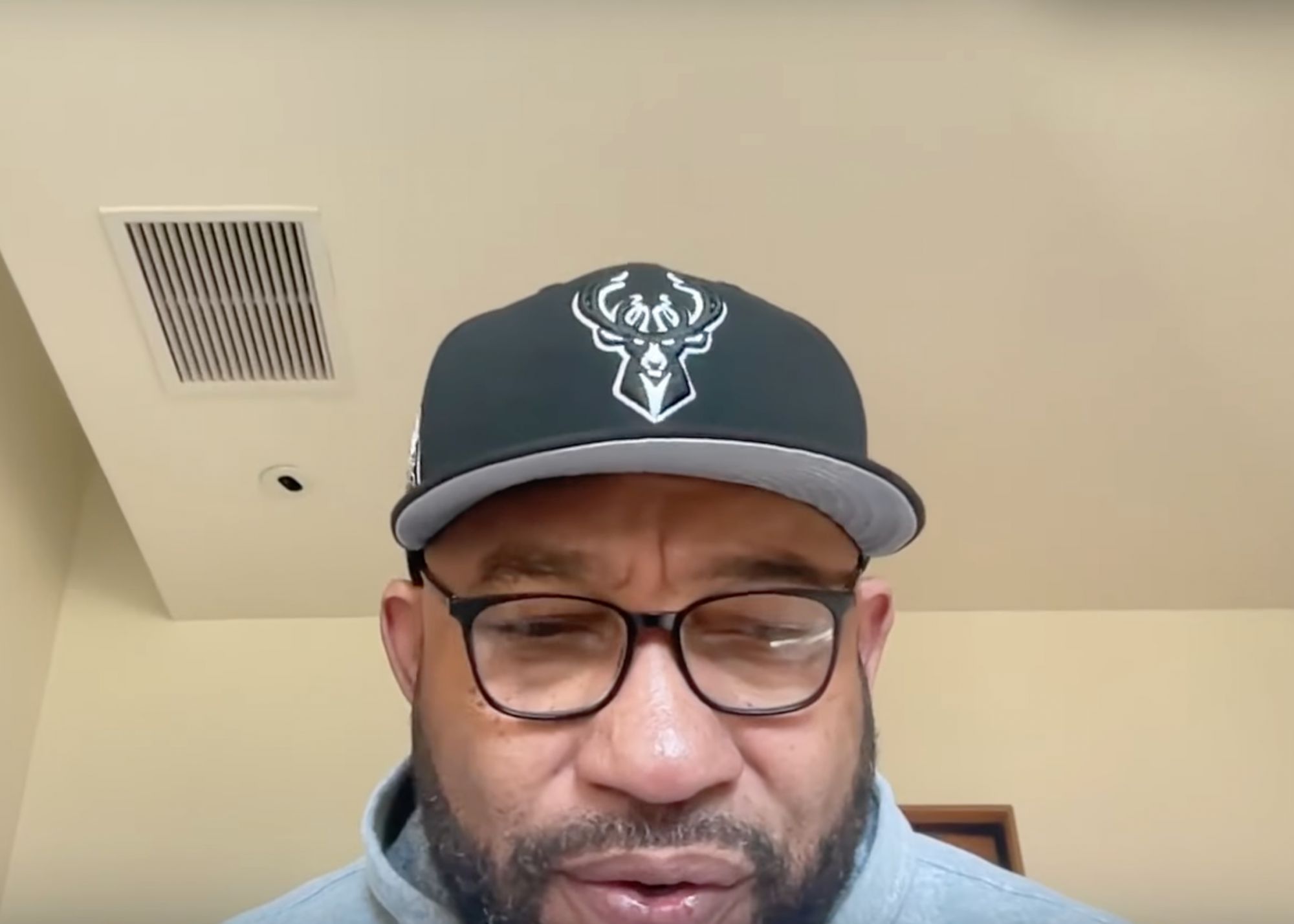 แฮมม์: ตอนที่ผมเป็นโค้ชทีมเลเกอร์ส รายชื่อผู้เล่นไม่สมดุล และมีปัญหามากมายในหมู่ดาวดัง