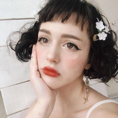 晴昼烟雨长