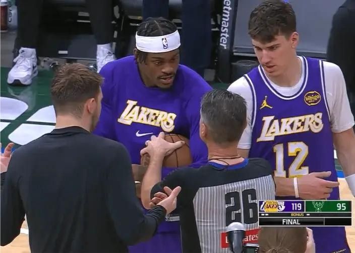 แวนเดอร์บิลต์ พูดถึงเหตุการณ์แย่งบอลหลังเกม กรรมการขู่ฟ้อง ผมไม่รู้ว่าเขาพูดถึงเรื่องอะไร