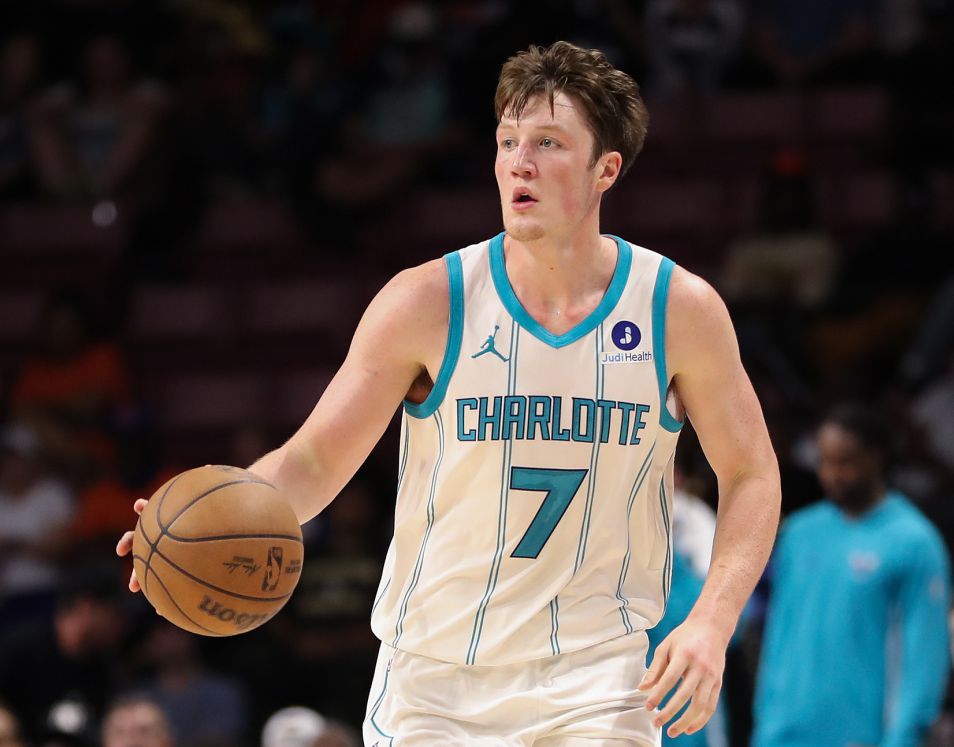 Knipel ทำคะแนนได้มากกว่า 30 คะแนนเป็นครั้งที่สองในฤดูกาลนี้ และผู้เล่นใหม่คนอื่นๆ ทำคะแนนได้ทั้งหมดสองครั้ง