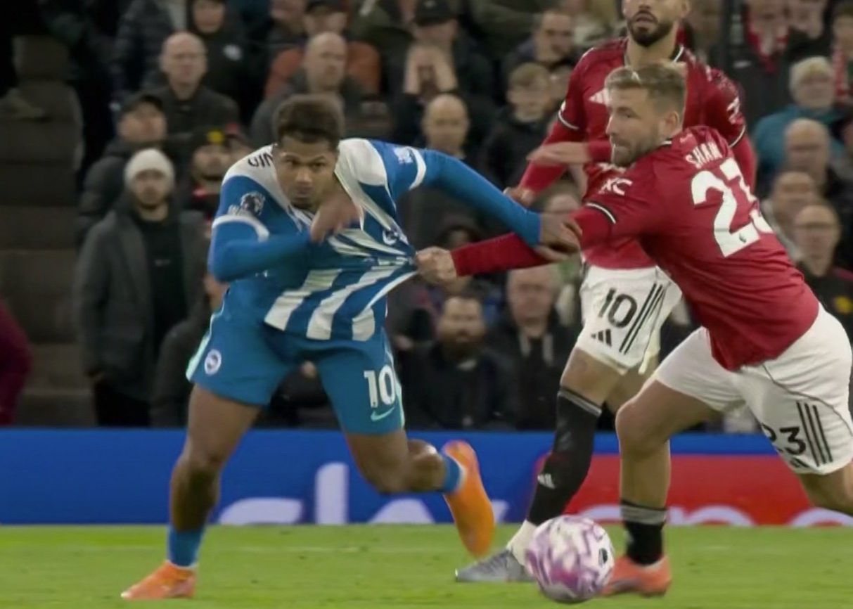 เจ้าหน้าที่พรีเมียร์ลีก: การติดต่ออย่างผิดกฎหมายของลุค ชอว์กับรุตเต้มีน้อยมาก ดังนั้นประตูจึงถูกต้อง