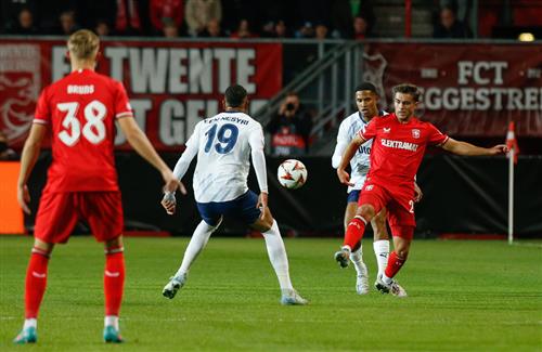 ทเวนเต้ vs เฟเนร์บาห์เช่