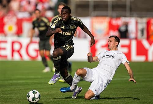 กูเตอร์สโลห์ vs ยูเนี่ยน เบอร์ลิน