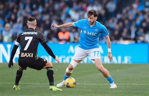 เนเปิลส์ พบ เวนิส