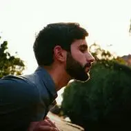 6686体育海外作者等闲谈笑