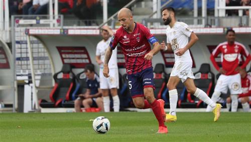 สนามกีฬา Stade Brestois vs แคลร์มงต์
